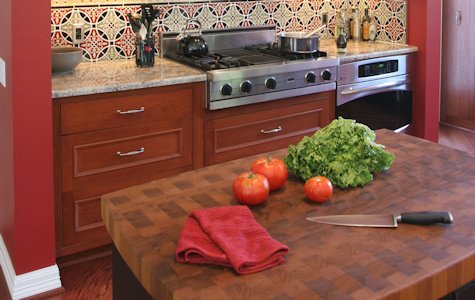 http://www.devoswoodworking.com/images/dcw/photo-gallery/wood-countertops/wood-countertops-teak-photos-475/teak-wood-countertops-img007.jpg